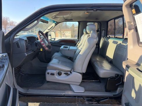 Used 2003 Ford F350 Lariat image 23