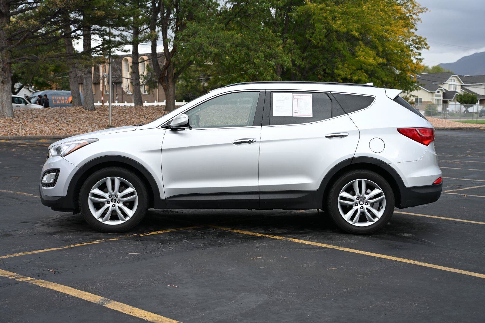 Used 2014 Hyundai Santa Fe Sport 2.0T w/ Navigation Package 06 AWD/4WD image 2
