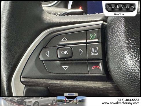 Used 2022 Jeep Grand Cherokee Limited image 18