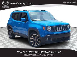 Used 2015 Jeep Renegade Latitude FWD video 1