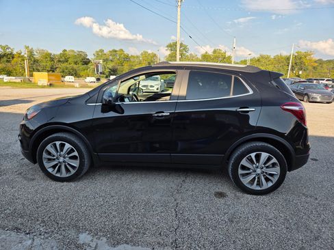 Used 2020 Buick Encore Preferred w/ Safety Package AWD/4WD image 1