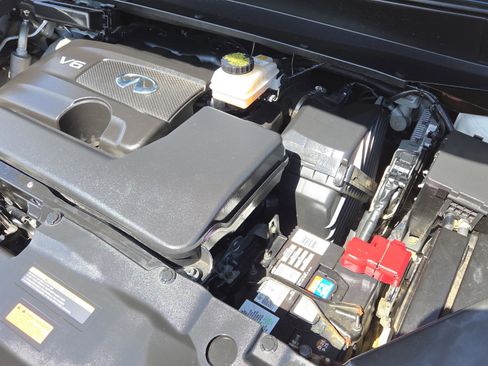 Used 2018 INFINITI QX60 Luxe w/ Deluxe Technology Package image 26