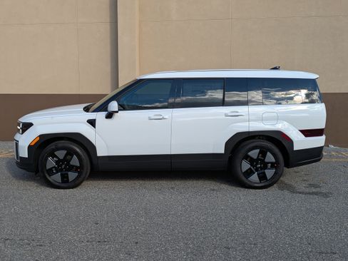 New 2026 Hyundai Santa Fe SE image 9