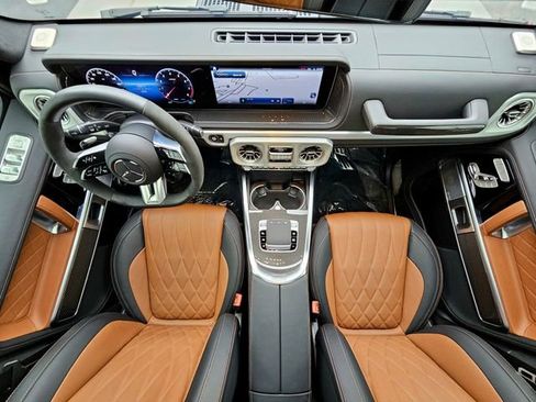 Certified 2025 Mercedes-Benz G 63 AMG 4MATIC image 33