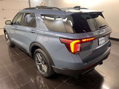 New 2026 Ford Explorer ST-Line w/ ST-Line Street Pack