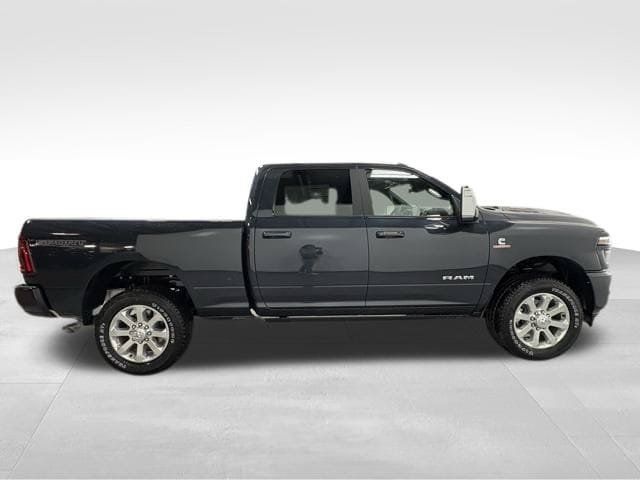 New 2026 RAM 2500 Laramie AWD/4WD image 5