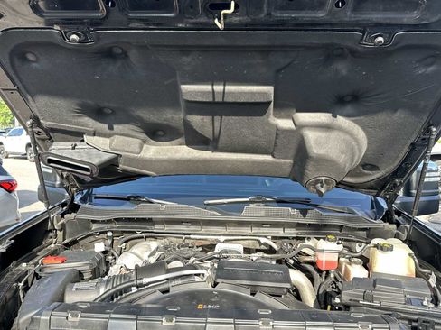 Used 2024 Chevrolet Silverado 2500 LTZ w/ LTZ Convenience Package AWD/4WD image 13