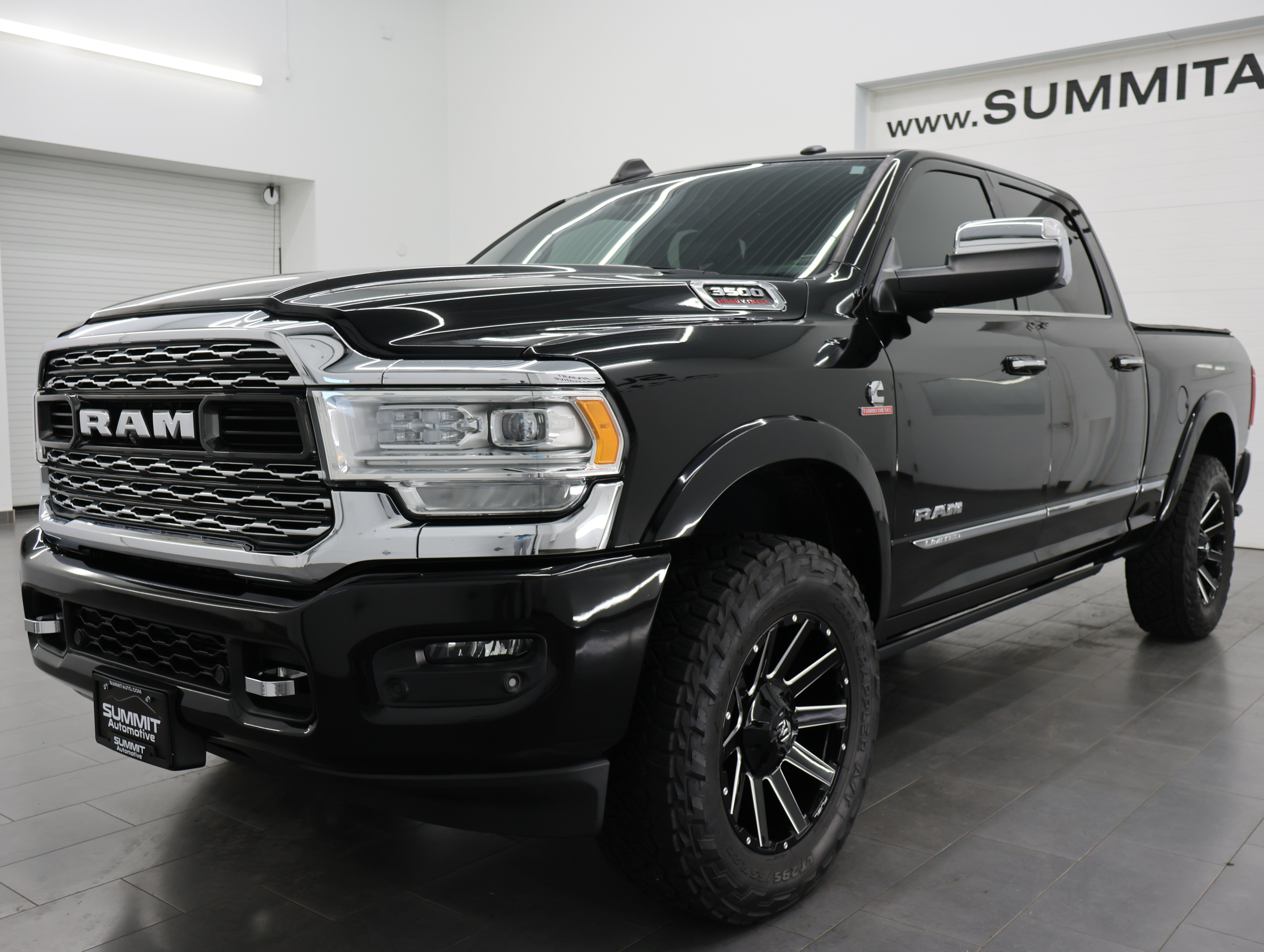 Used 2019 RAM 3500 Limited AWD/4WD image 7