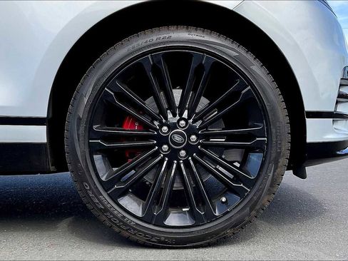 Used 2025 Land Rover Range Rover Velar Dynamic SE image 12