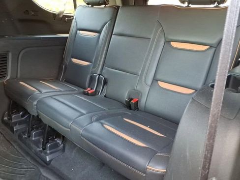 Used 2022 GMC Yukon XL AT4 AWD/4WD image 11