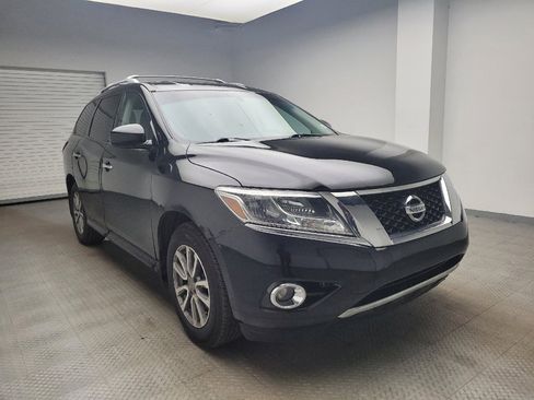 Used 2015 Nissan Pathfinder SV w/ Cargo Package image 13