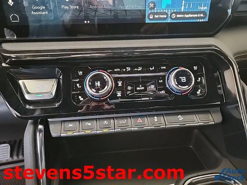 Used 2024 GMC Sierra 1500 AT4 w/ Technology Package image 16