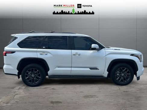 Certified 2025 Toyota Sequoia Platinum AWD/4WD image 6