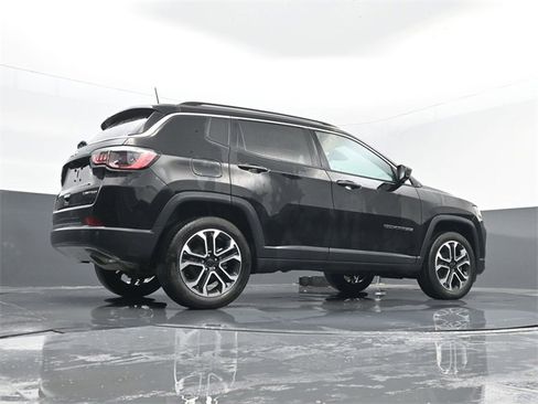 Used 2022 Jeep Compass Limited image 25