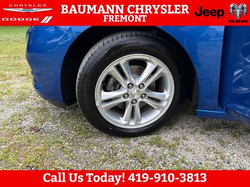Used 2017 Chevrolet Cruze LT FWD image 26