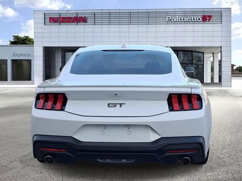 Used 2024 Ford Mustang GT RWD image 5