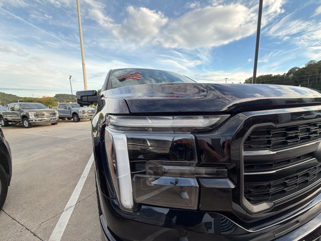 Used 2025 Ford F150 Lariat w/ Equipment Group 501A Mid AWD/4WD image 10