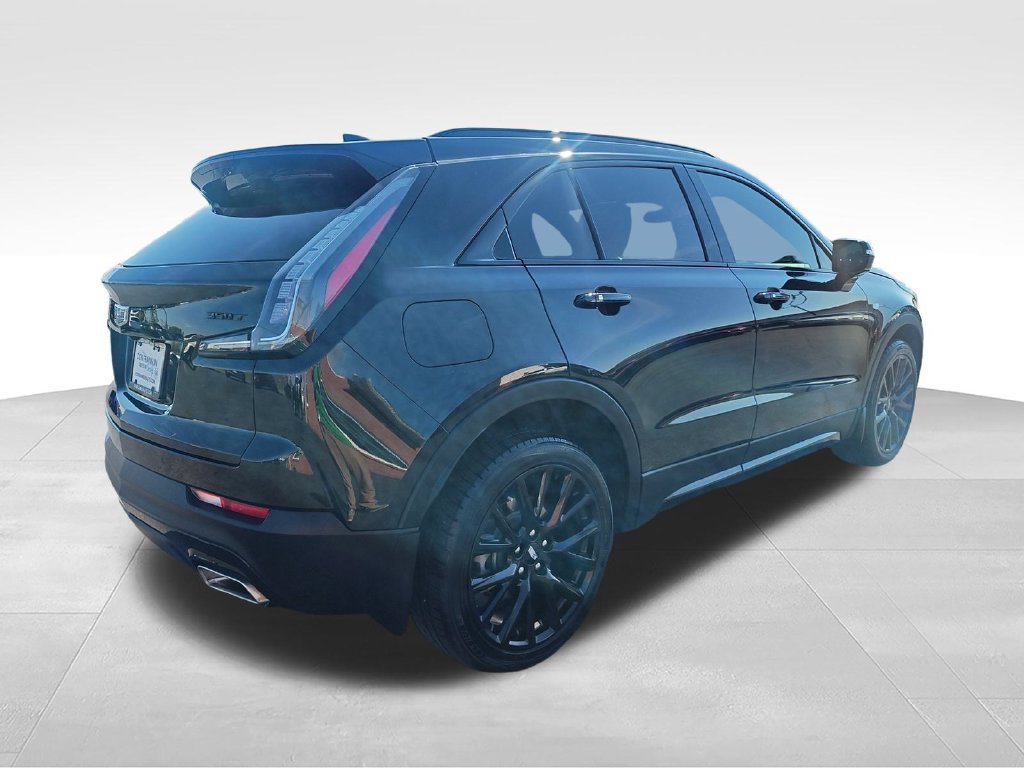 Used 2023 Cadillac XT4 Sport w/ LPO, Onyx Lite Package AWD/4WD image 6