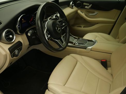 Used 2022 Mercedes-Benz GLC 300 4MATIC image 6