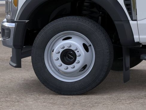 New 2026 Ford F550 4x4 Regular Cab Super Duty image 19