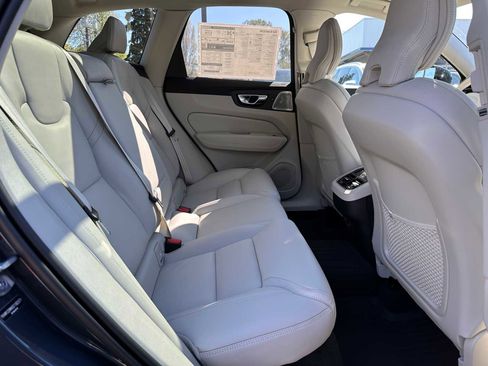 New 2025 Volvo XC60 B5 Ultra w/ Protection Package Premier image 12