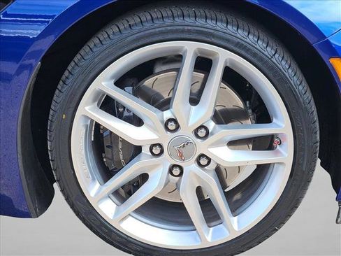 Used 2018 Chevrolet Corvette Stingray Coupe w/ Battery Protection Package image 20