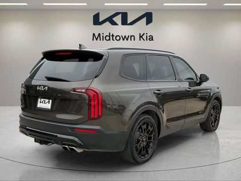Used 2022 Kia Telluride EX w/ EX Premium Package AWD/4WD image 3
