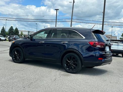 Used 2020 Kia Sorento EX FWD image 2