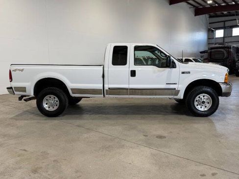 Used 2000 Ford F350 XLT image 7
