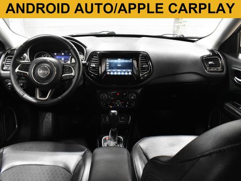 Used 2019 Jeep Compass Latitude FWD image 2