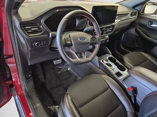 Certified 2024 Ford Escape ST-Line w/ Tech Pack #1 AWD/4WD image 10