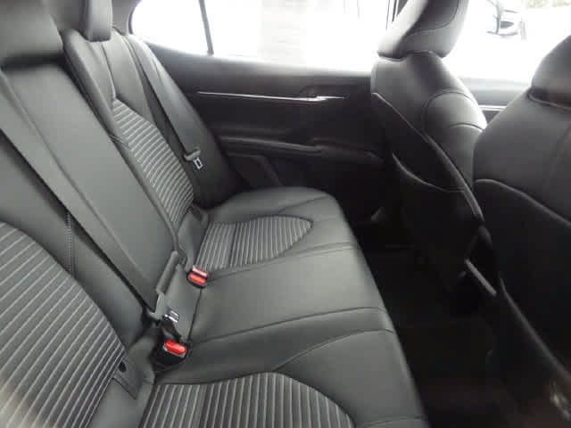 Used 2023 Toyota Camry SE FWD image 10