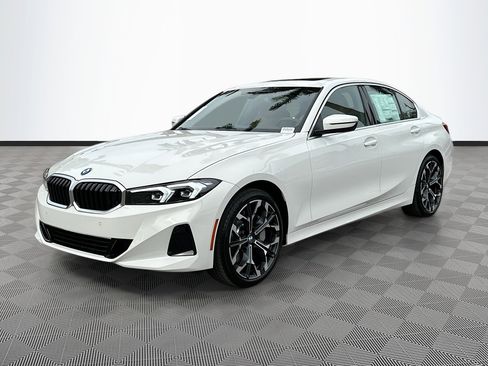 New 2025 BMW 330i Sedan w/ Convenience Package image 3