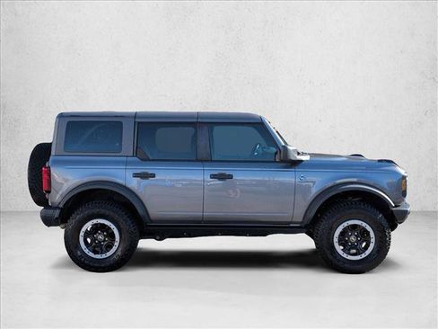 Used 2021 Ford Bronco Black Diamond w/ Sasquatch Package AWD/4WD image 4