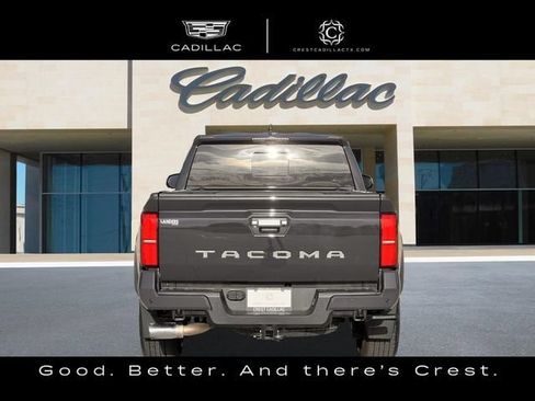 Used 2025 Toyota Tacoma Limited AWD/4WD image 4