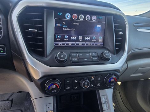 Used 2018 GMC Acadia SLT image 24