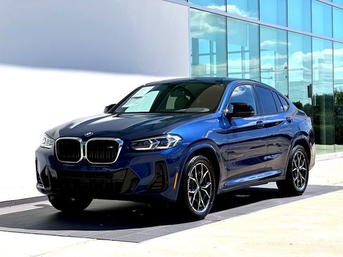 Certified 2025 BMW X4 M40i image 9