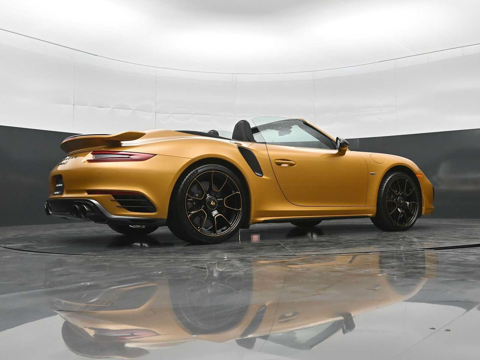 Certified 2019 Porsche 911 Turbo S AWD/4WD image 43