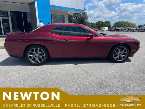 Used 2017 Dodge Challenger SXT Plus RWD image 32