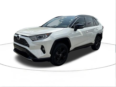 Used 2021 Toyota RAV4 XSE AWD/4WD image 7