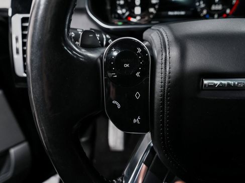 Used 2020 Land Rover Range Rover HSE image 23