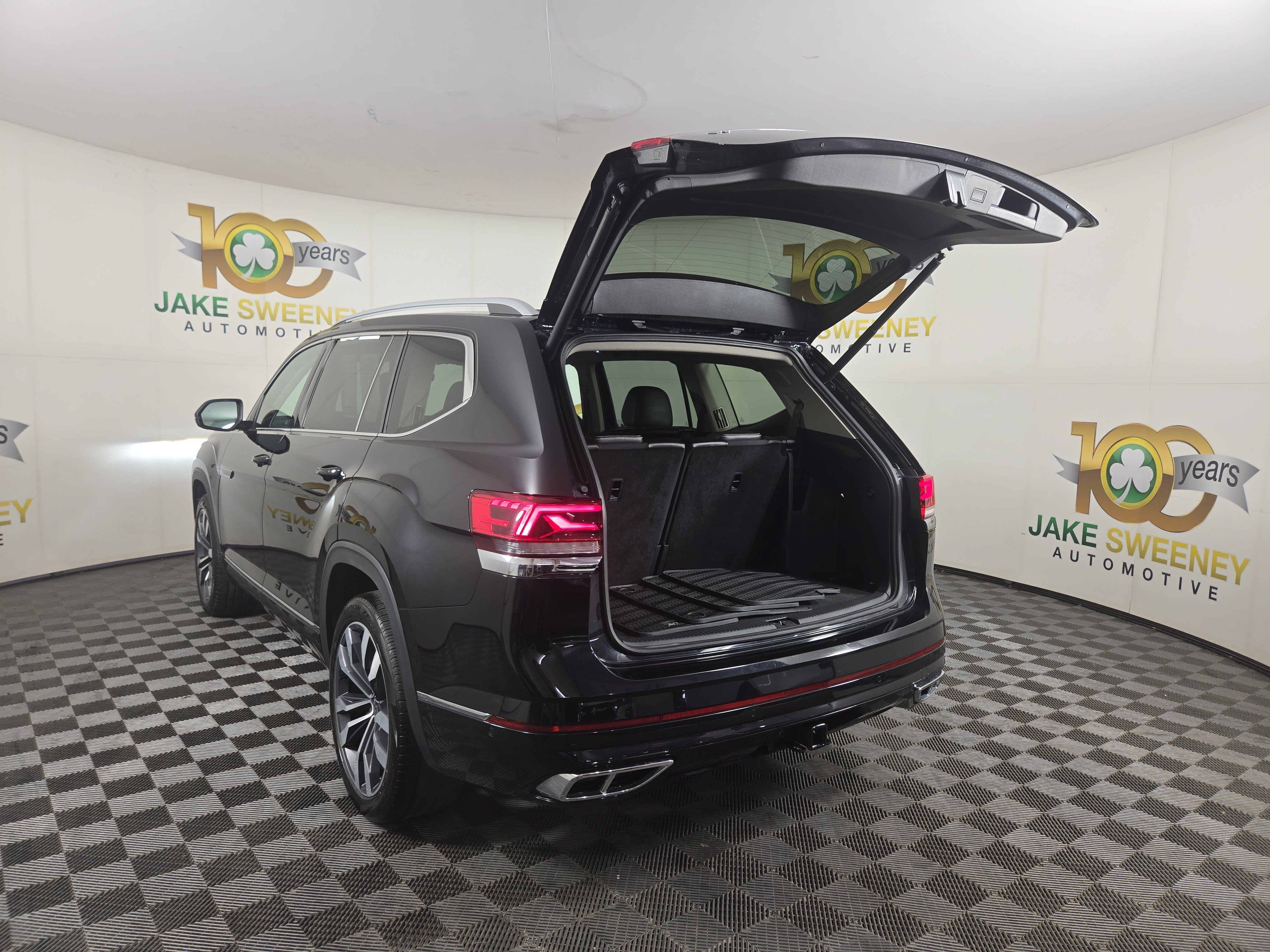 Used 2022 Volkswagen Atlas SEL Premium R-Line AWD/4WD image 30