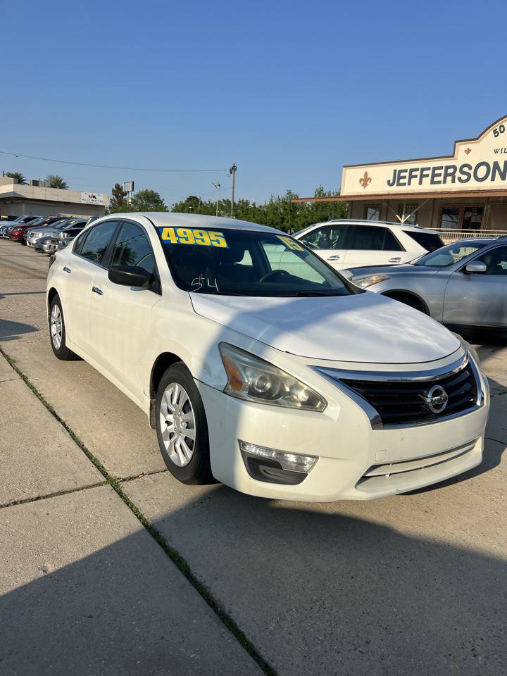 Used 2015 Nissan Altima 2.5 S w/ Power Driver Seat Package FWD image 3