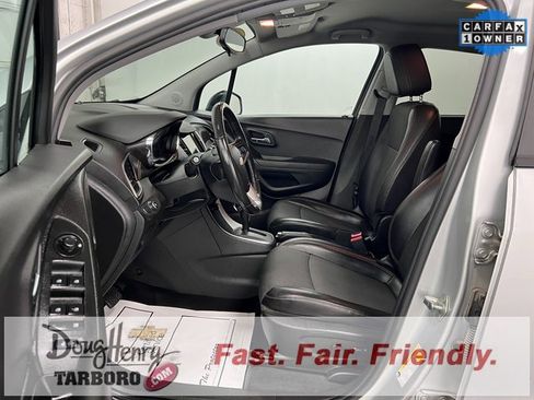 Used 2019 Chevrolet Trax LT w/ Redline Edition image 21