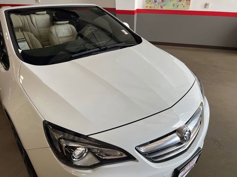 Used 2019 Buick Cascada Premium image 43