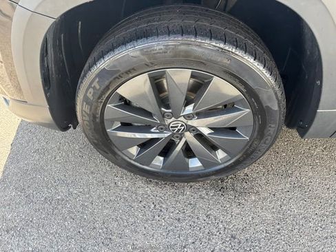 Used 2023 Volkswagen Taos S FWD image 41