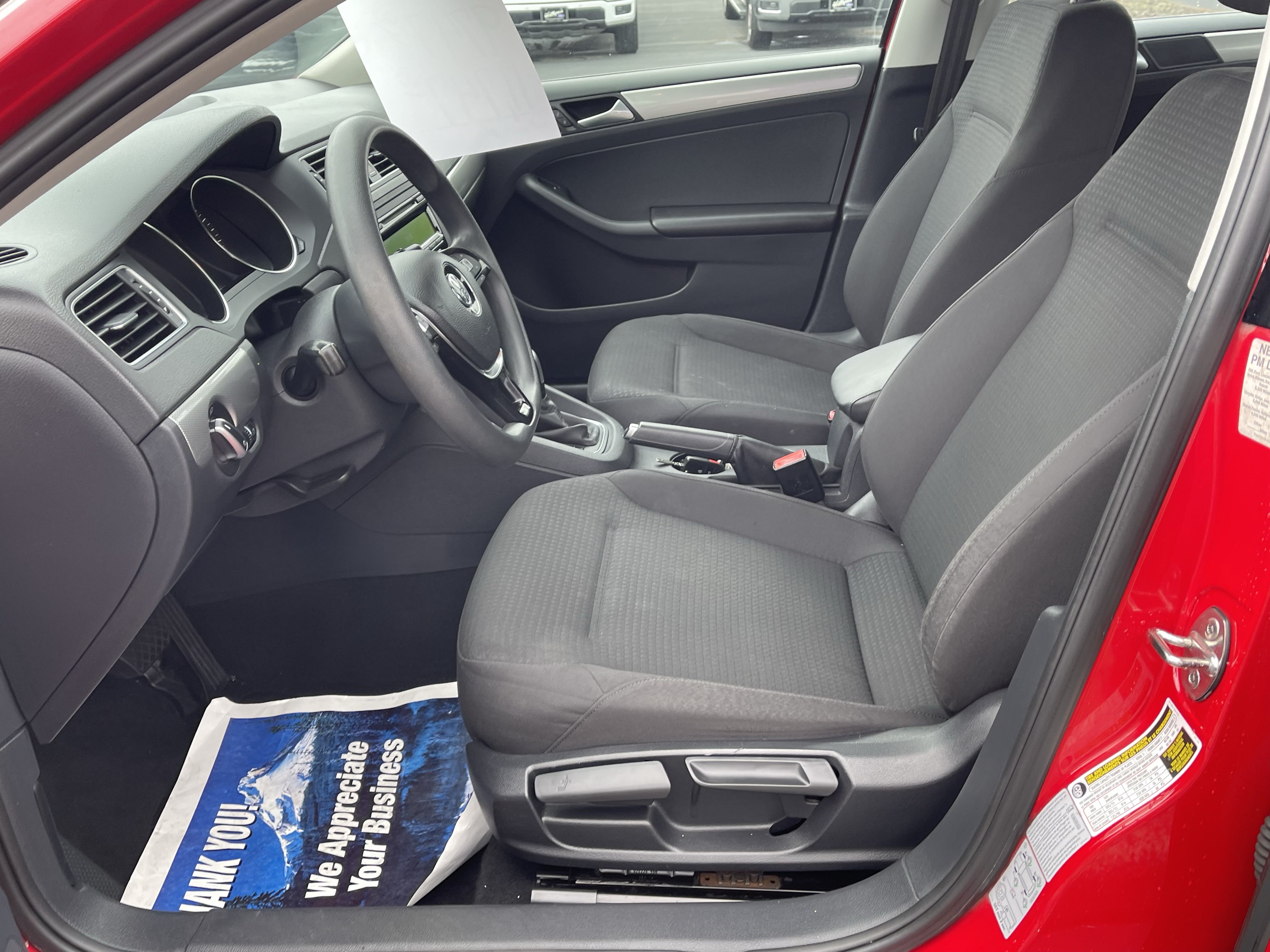 Used 2015 Volkswagen Jetta SE FWD image 8
