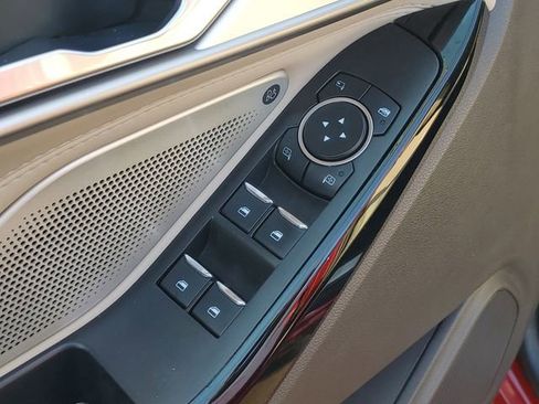 Certified 2023 Ford Explorer Platinum w/ Technology Package image 9