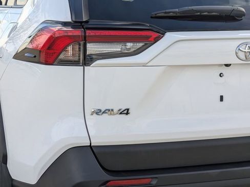 Used 2023 Toyota RAV4 LE image 9