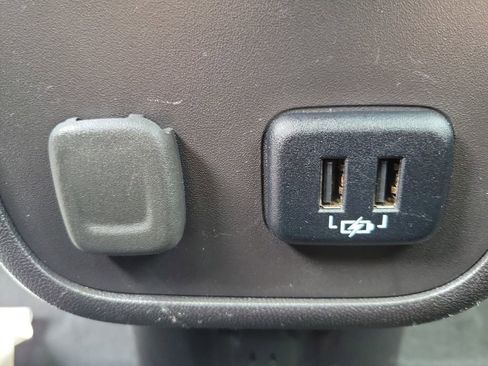 Used 2018 Chevrolet Equinox LT image 15